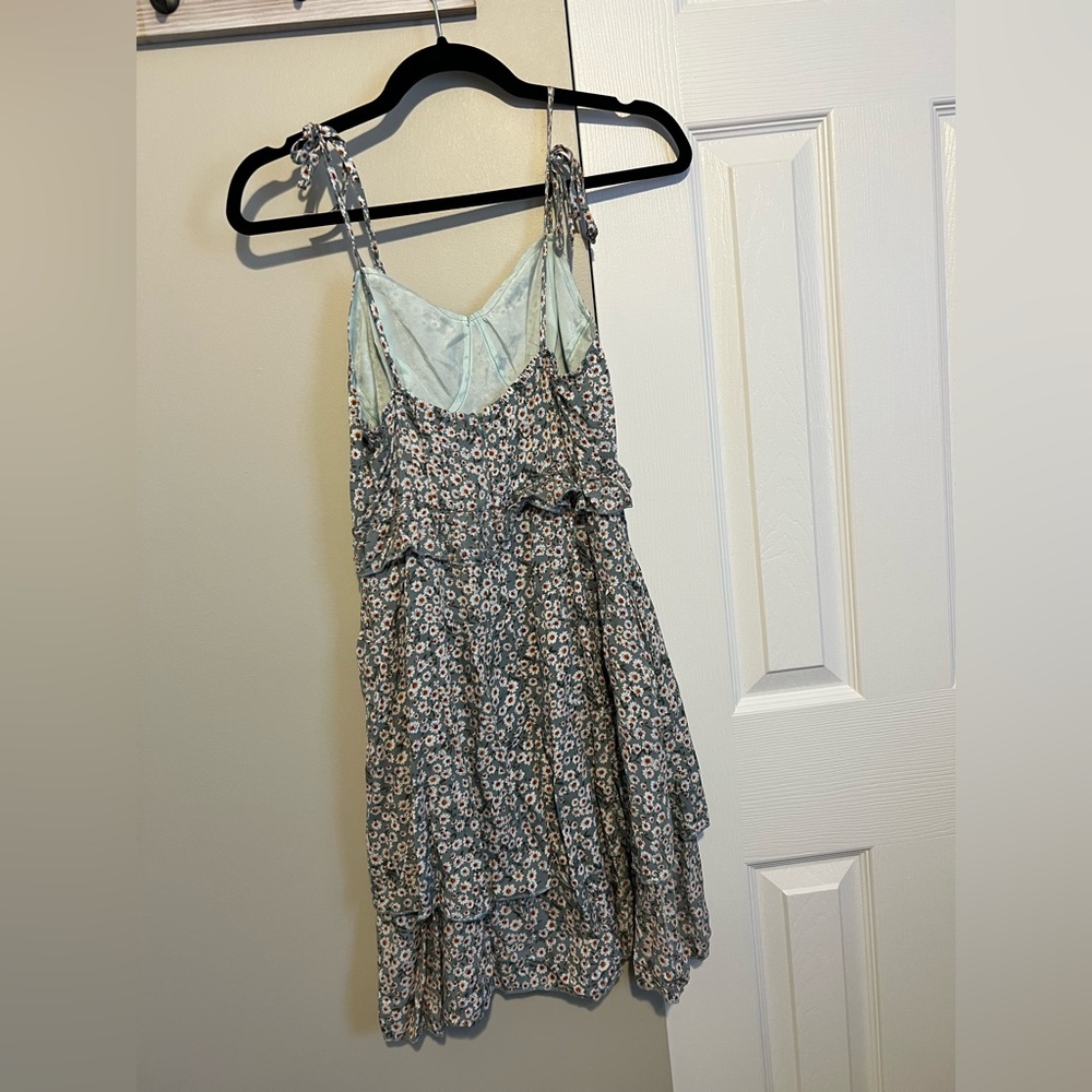 Floral Ruffle Dress - Picture 2 of 4